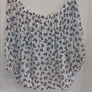 CATO BRAND BUTTERFLY BLOUSE 3/4” SLEEVES ELASTIC NECKLINE FULLY LINED SIZE MED
